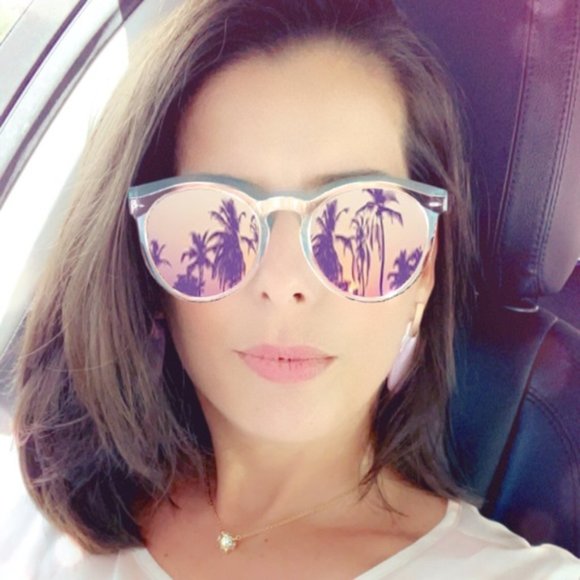 Meet Your Posher - Picture 2 of 2